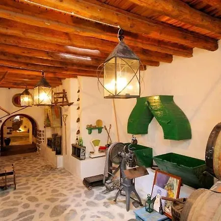 Апартаменты Sleeps 6 Pool Wifi