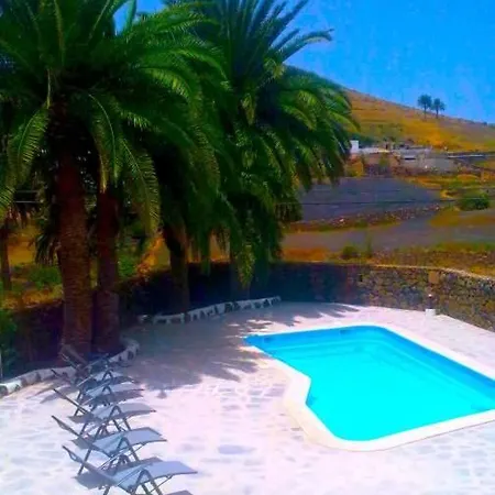 Sleeps 6 Pool Wifi Апартаменты