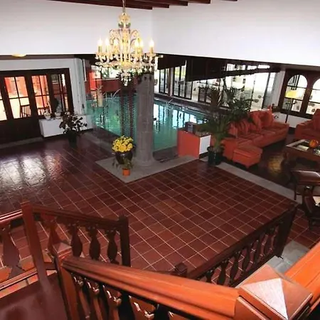 Sleeps 6 Pool Wifi Апартаменты Ариа
