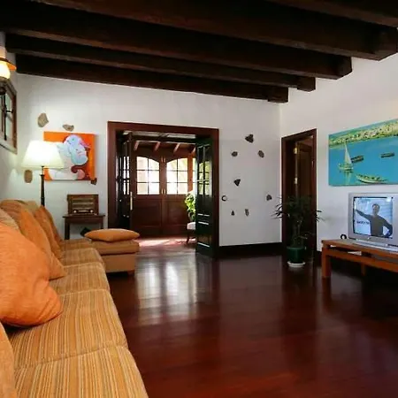 Sleeps 6 Pool Wifi *